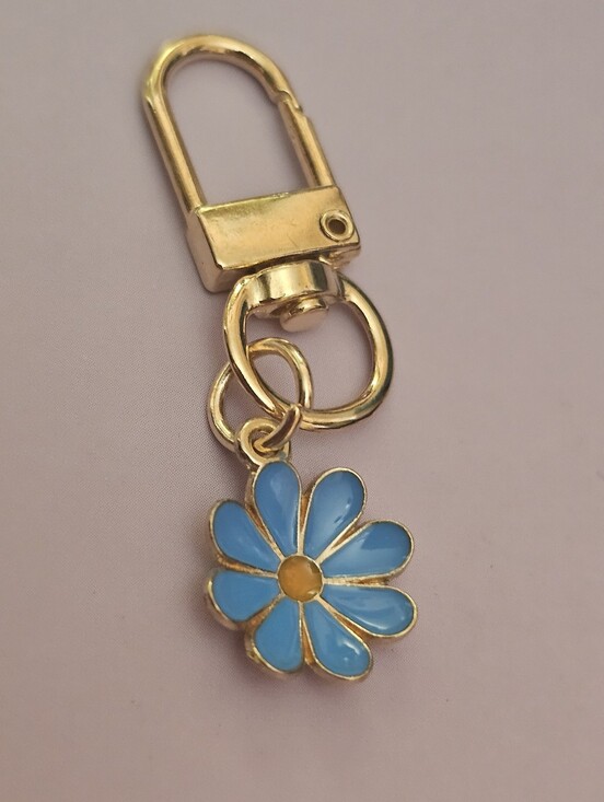 Unbranded Accessories - Blue Enamel Daisy Flower Keychain Purse Charm NWOT